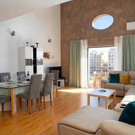 Spinola Fantastic Seafront Duplex & Penthouse