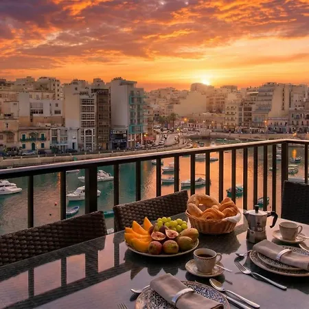 Spinola Fantastic Seafront Duplex & Penthouse 公寓 *