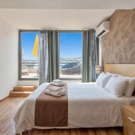 Spinola Fantastic Seafront Duplex & Penthouse Saint Julian's