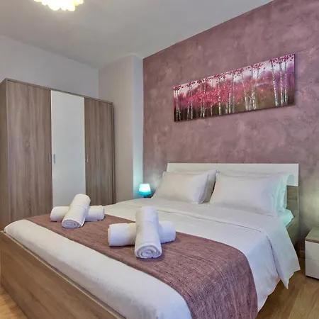 Spinola Fantastic Seafront Duplex & Penthouse Saint Julian's